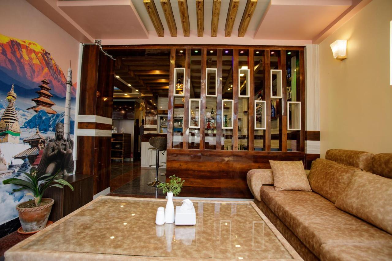Gauri Shankar Hotel ナガルコット エクステリア 写真