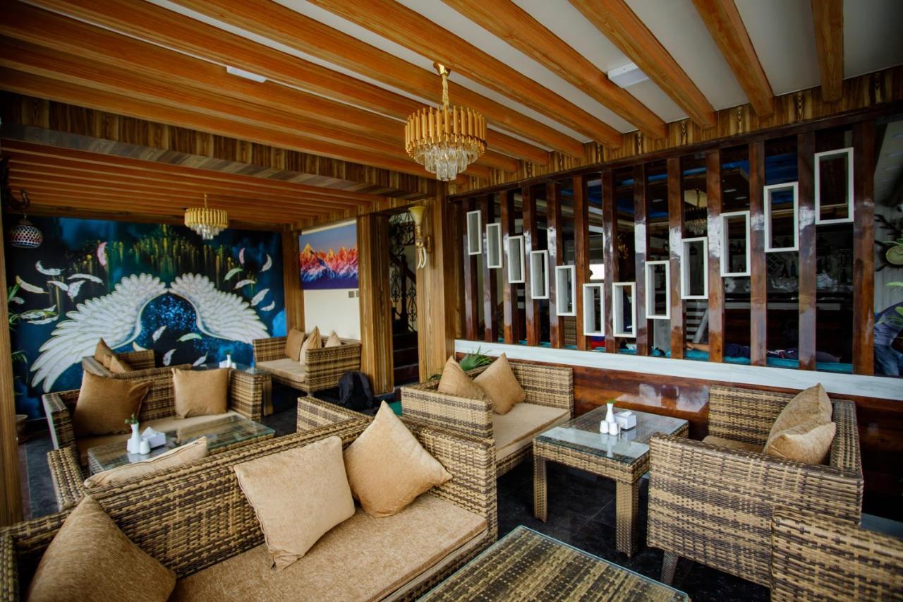 Gauri Shankar Hotel ナガルコット エクステリア 写真