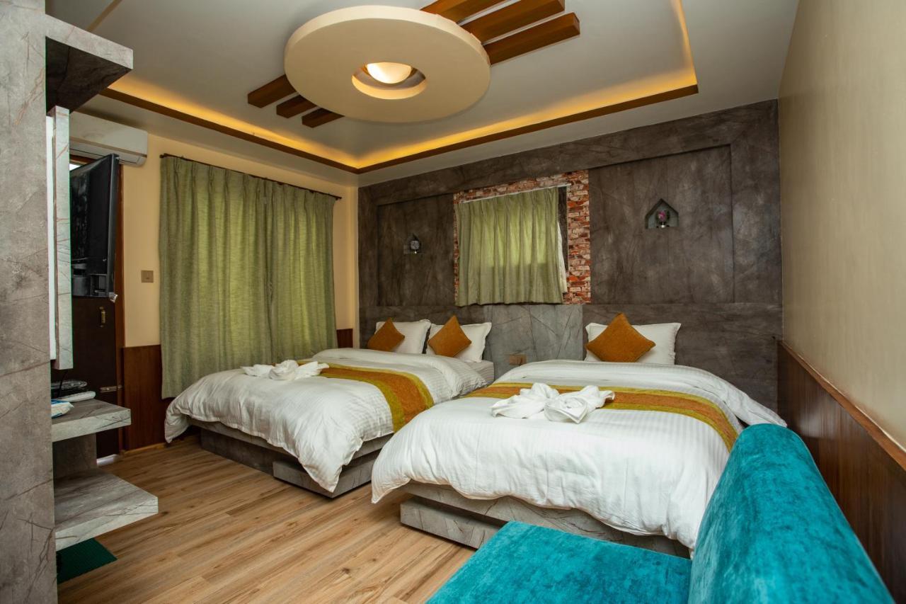 Gauri Shankar Hotel ナガルコット エクステリア 写真