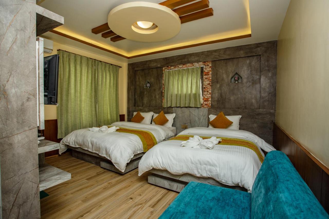 Gauri Shankar Hotel ナガルコット エクステリア 写真