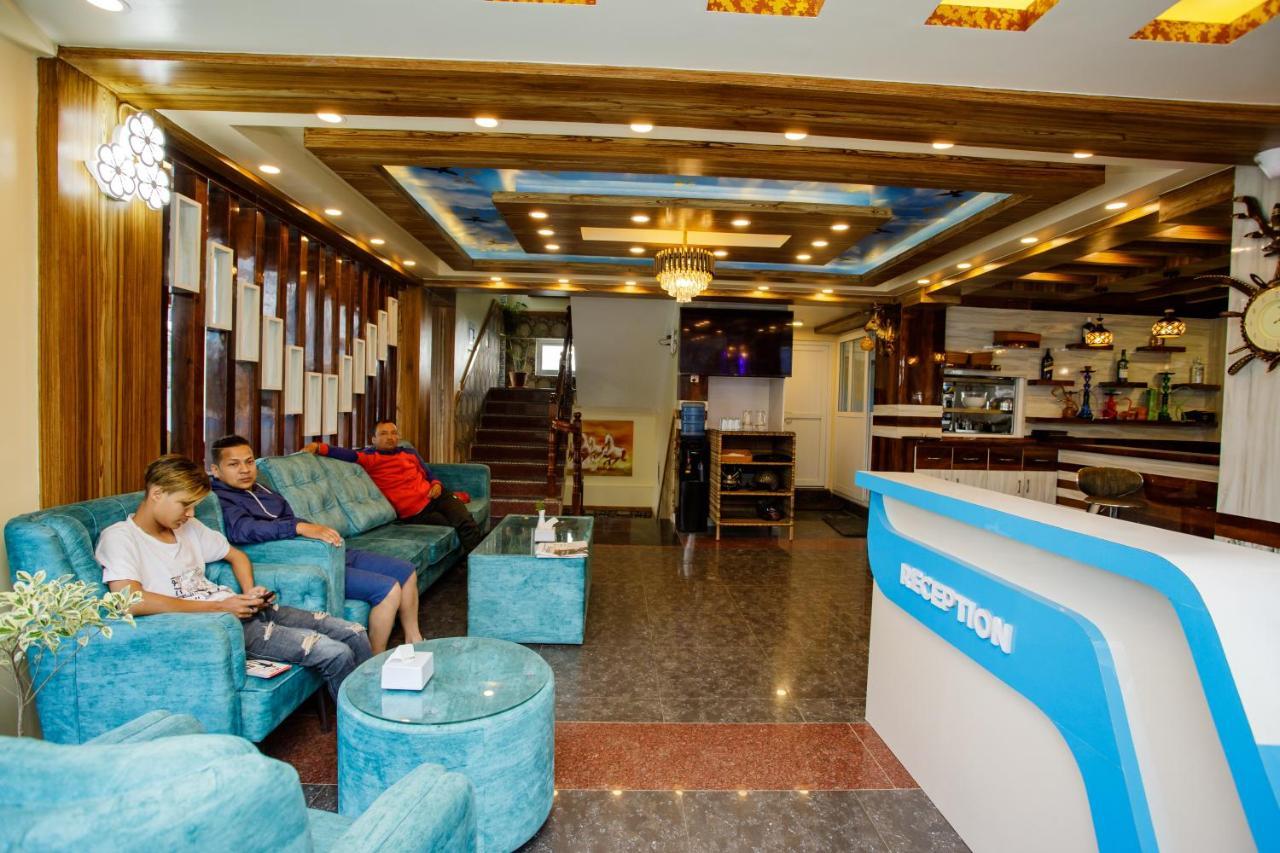 Gauri Shankar Hotel ナガルコット エクステリア 写真