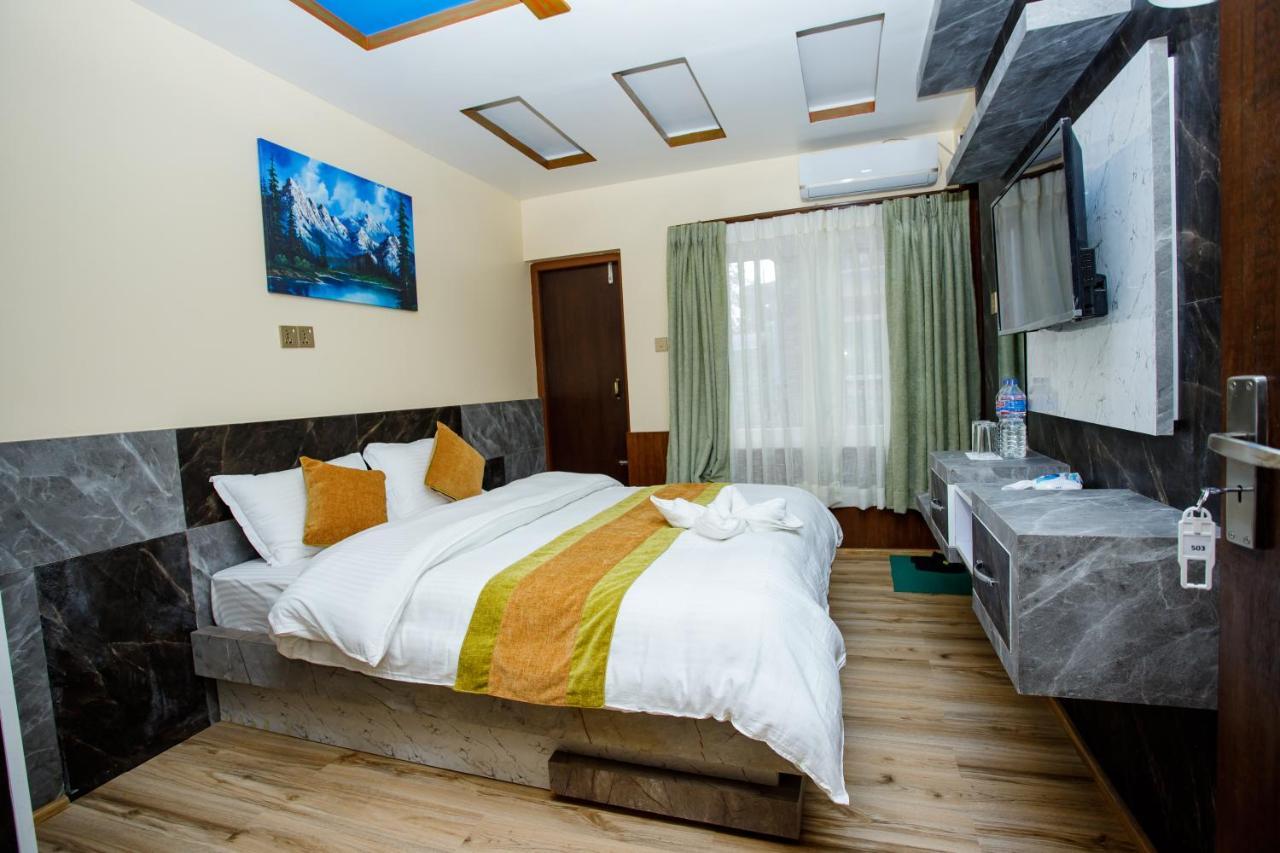 Gauri Shankar Hotel ナガルコット エクステリア 写真