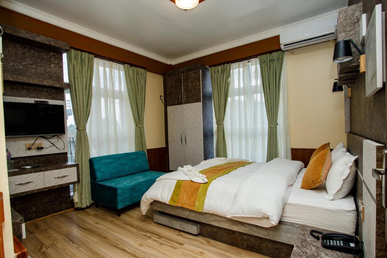 Gauri Shankar Hotel ナガルコット エクステリア 写真