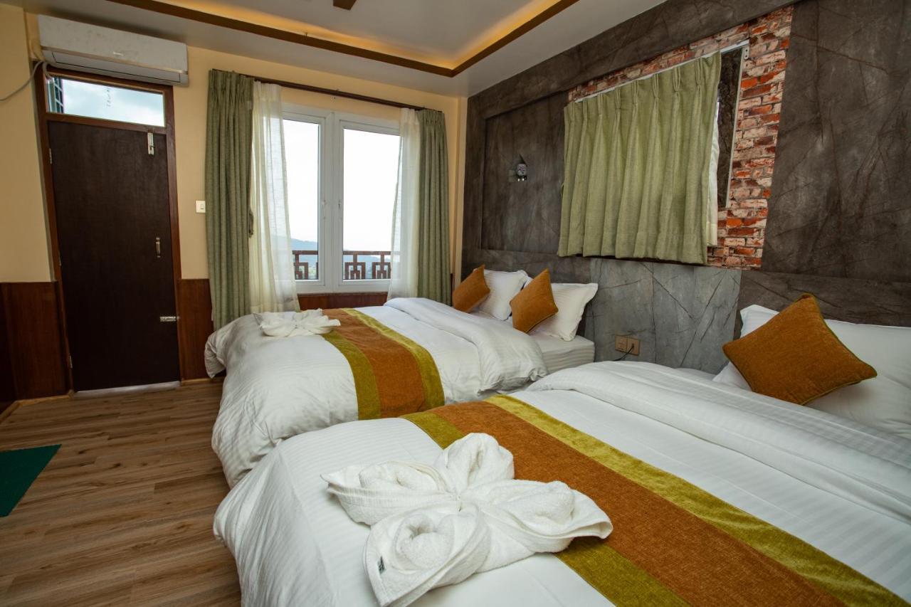 Gauri Shankar Hotel ナガルコット エクステリア 写真