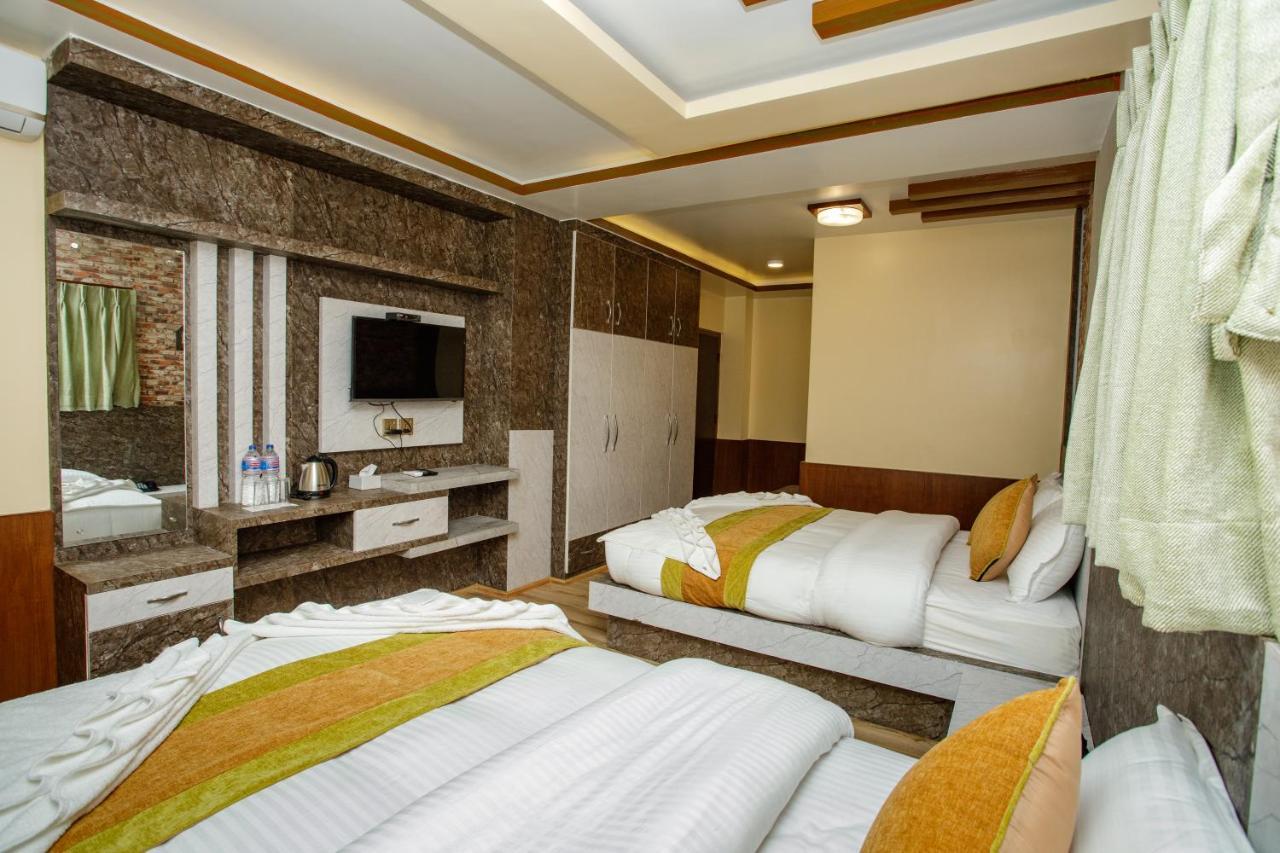 Gauri Shankar Hotel ナガルコット エクステリア 写真