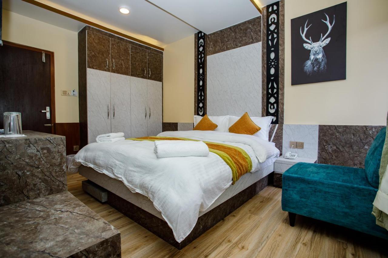 Gauri Shankar Hotel ナガルコット エクステリア 写真
