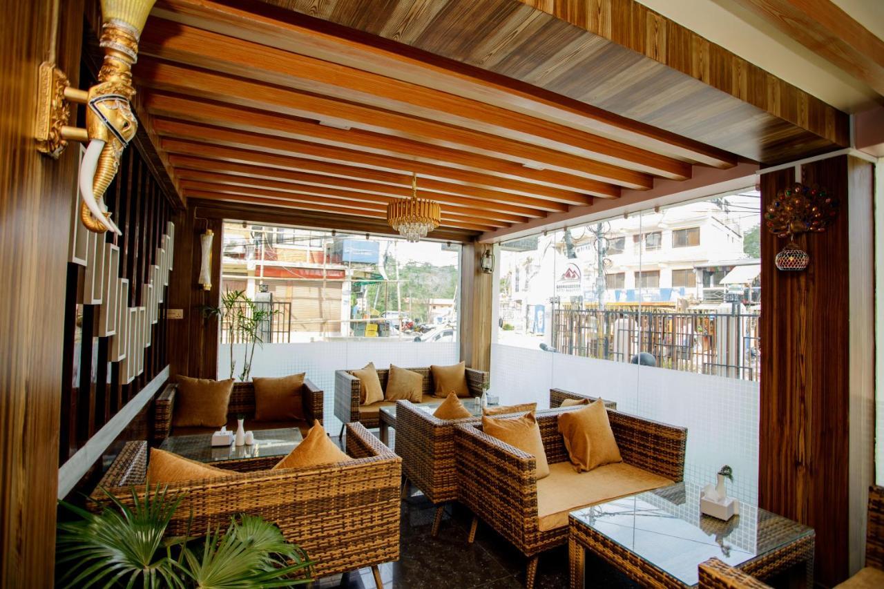 Gauri Shankar Hotel ナガルコット エクステリア 写真
