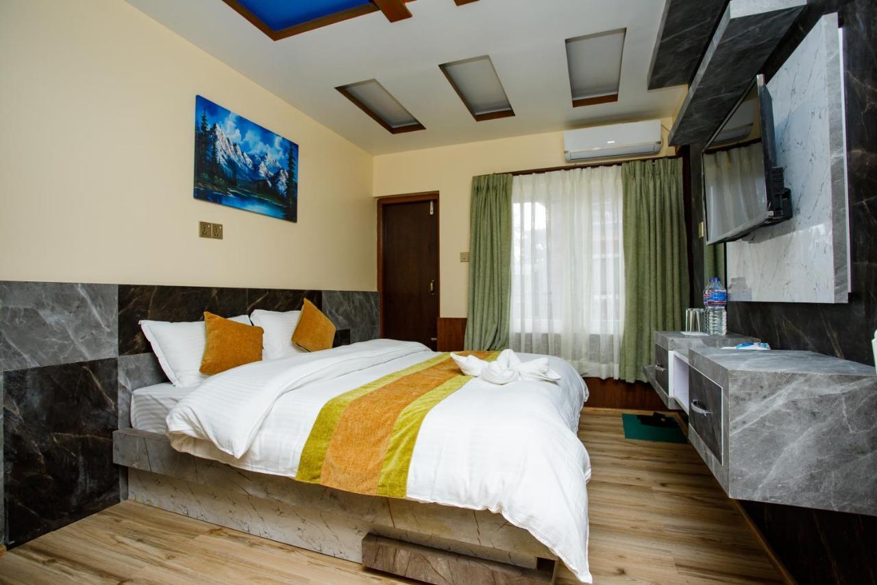 Gauri Shankar Hotel ナガルコット エクステリア 写真